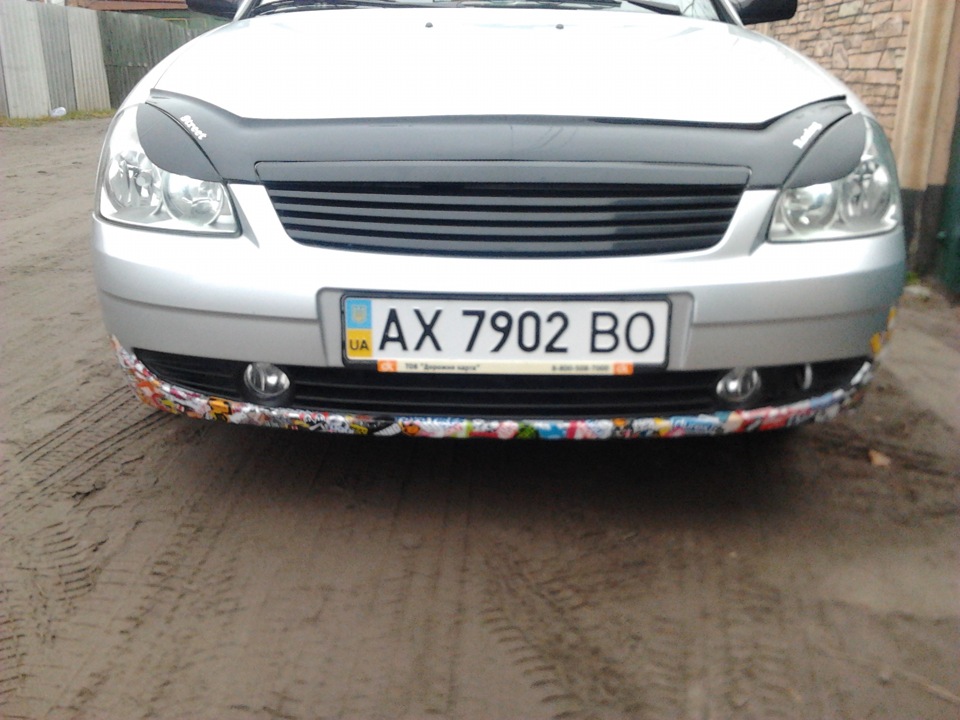 Бомбардування наклейок . 1