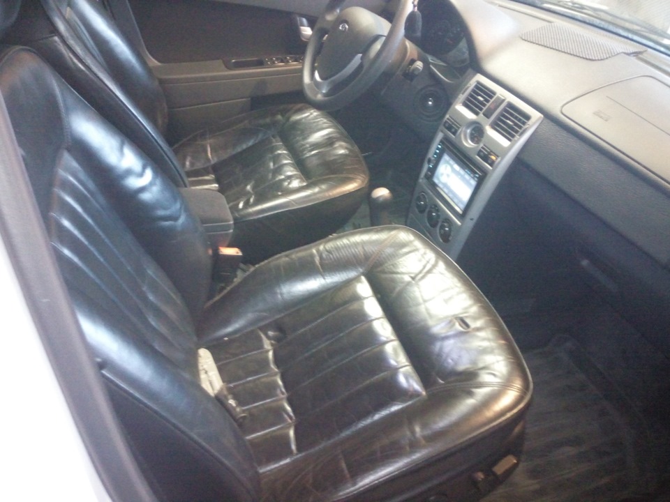 Шкіряний салон Audi A8 Recaro 2