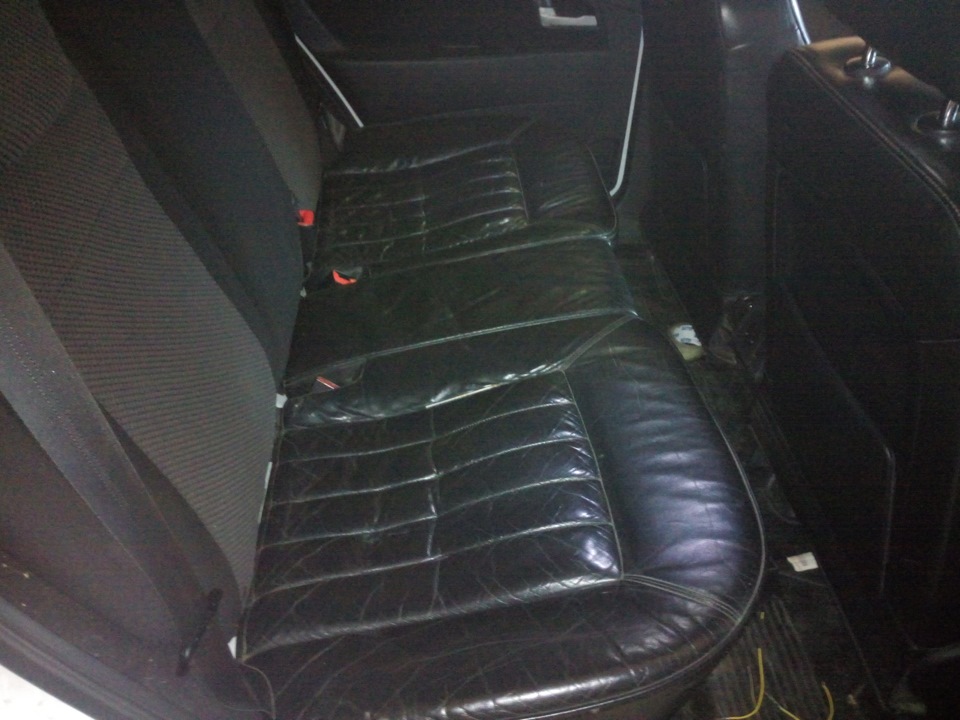 Шкіряний салон Audi A8 Recaro 5