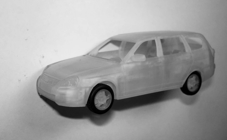 Лада Пріора універсал - 1:43