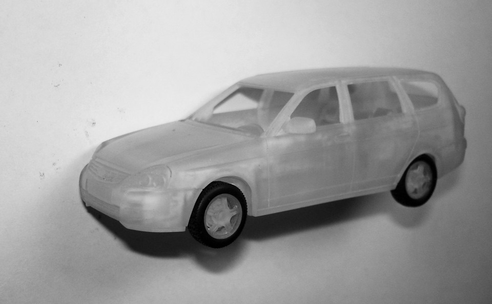 Лада Пріора універсал - 1:43 1