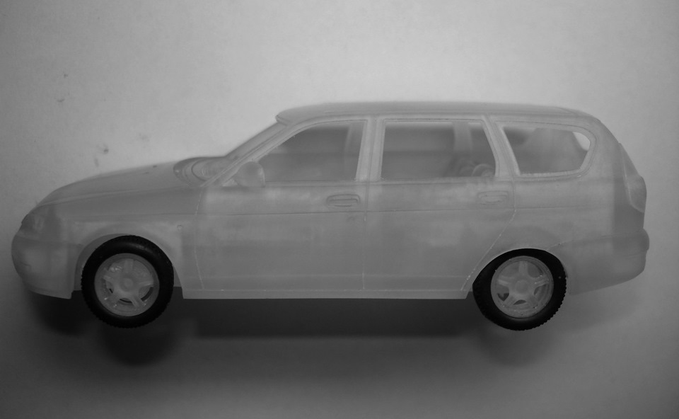 Лада Пріора універсал - 1:43 2