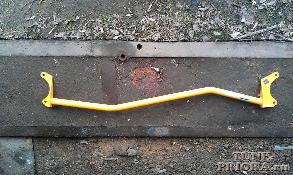 Верхня розпірка передніх стійок Техномайстер 1