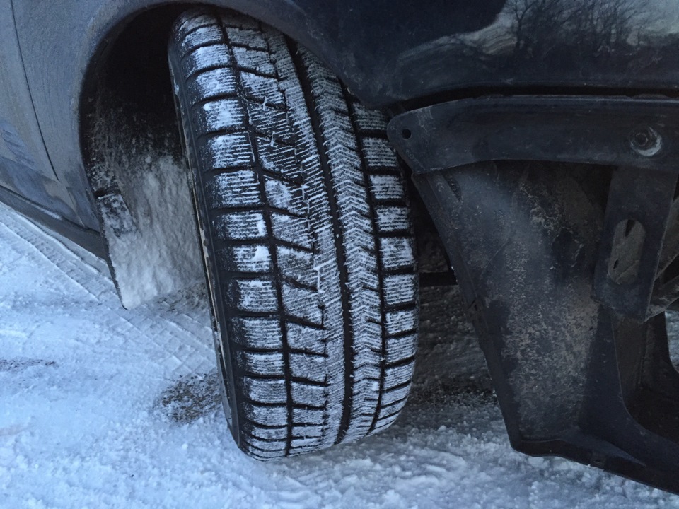 Bridgestone Blizzak VRX 195 50 R15 4