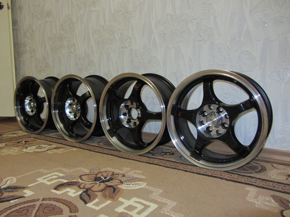 Купив диски Kyowa Racing R15 3