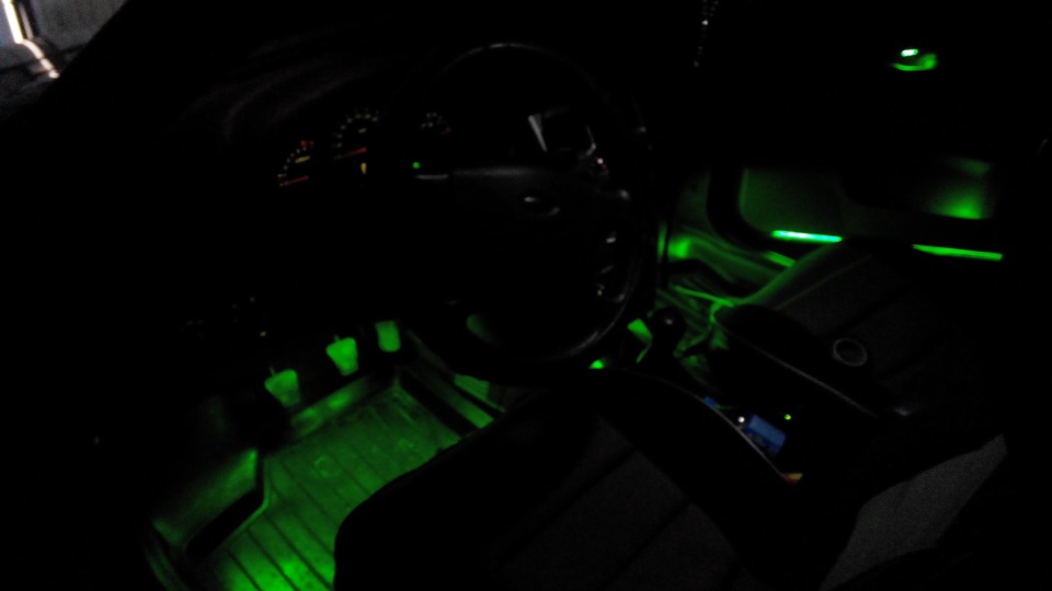RGB підсвічування ніг) 4