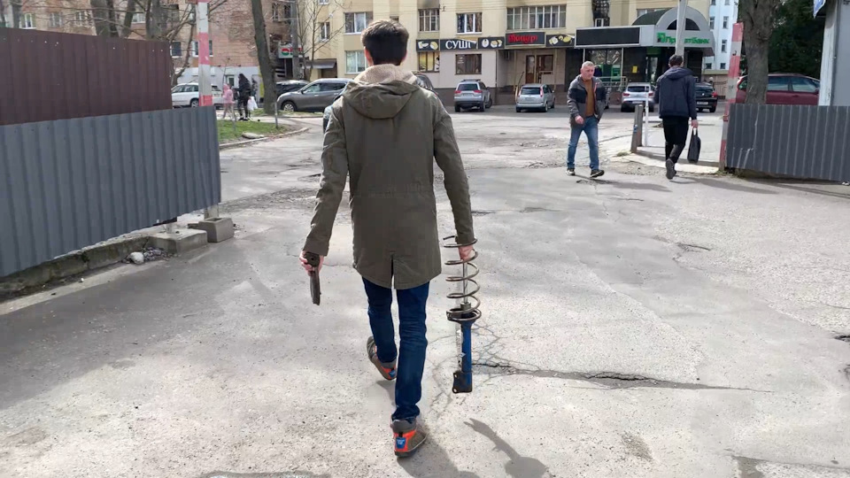 Продовжуємо, поки живі. 2