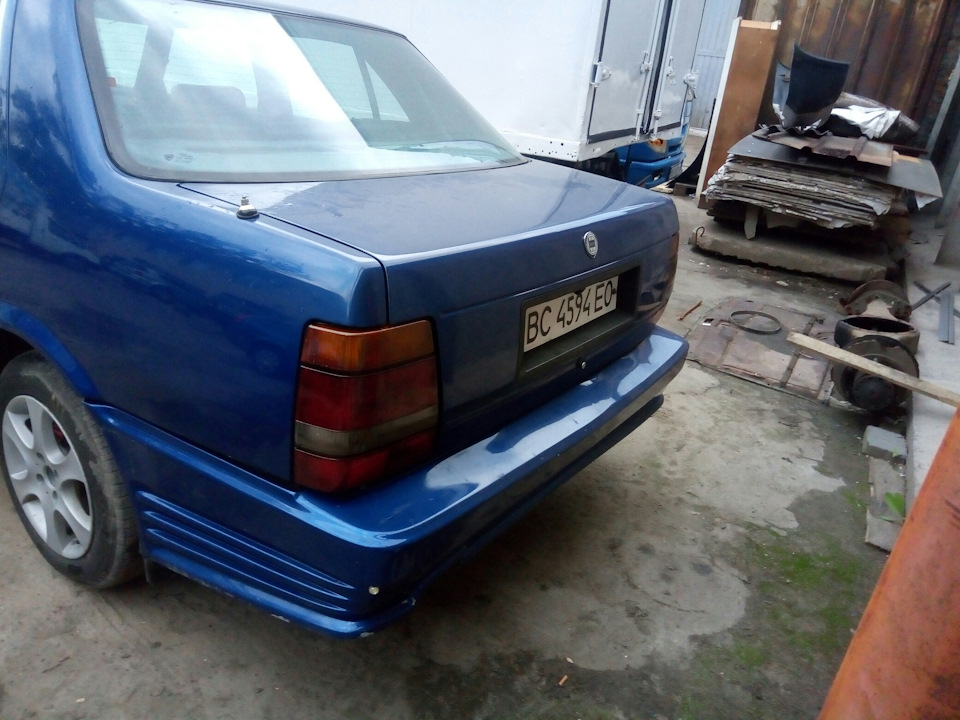 LANCIA THEMA 5