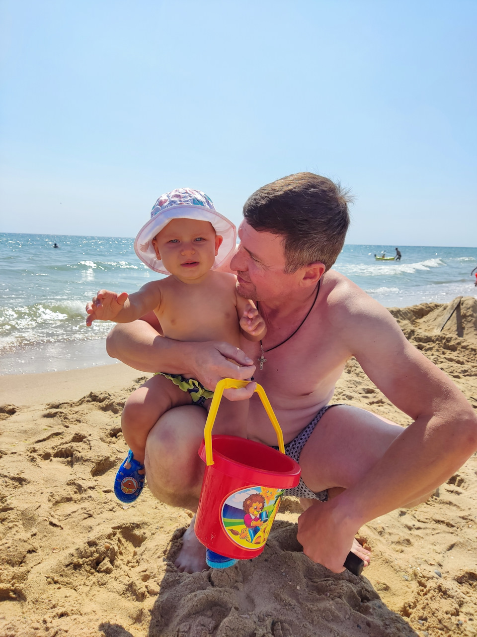 Забрав сім'ю з морів на Тезі. 4