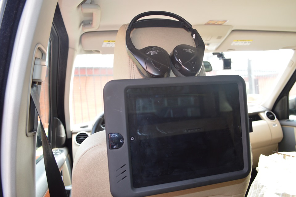Розважальна система з IPAD-2 для задніх пасажирів 2
