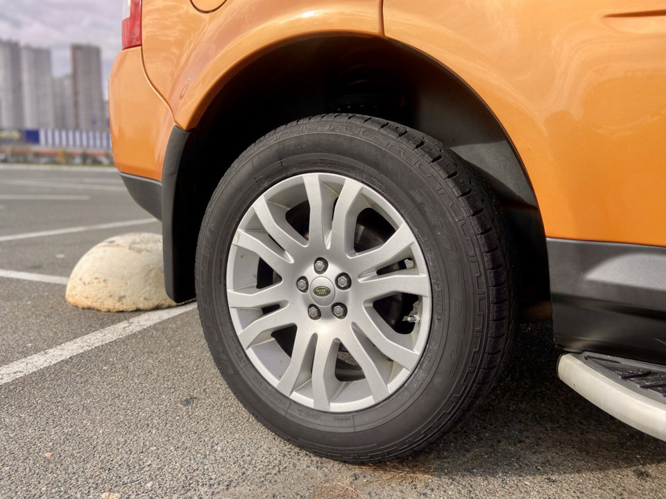 Nitto Crosstek 2 245/60/18 + TPMS 3