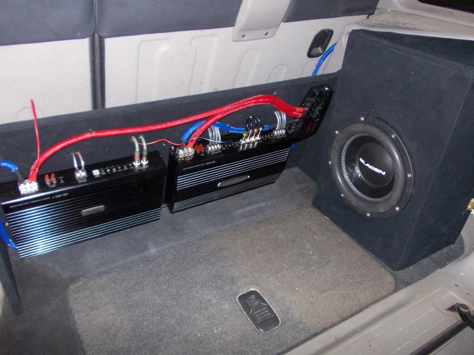 Gladen Audio SQX 10 установка 5