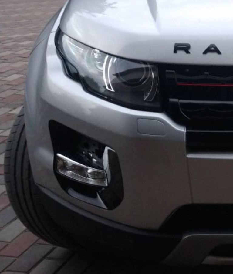 Заглушка бампера права LR035093 1