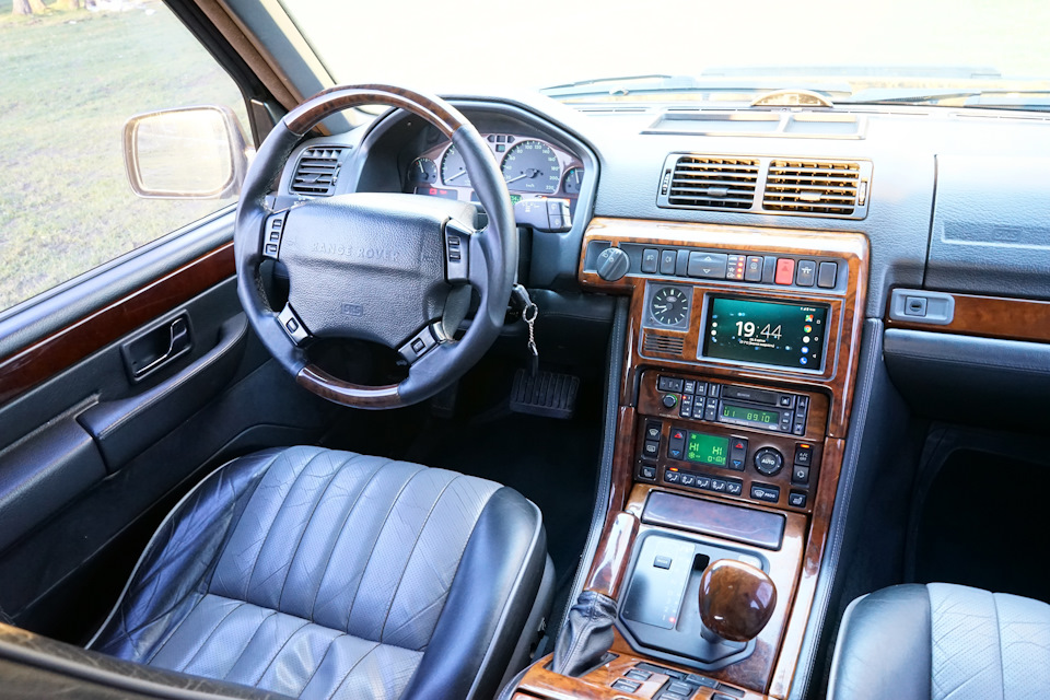 Інтер'єр Range Rover P38 Autobiography 4