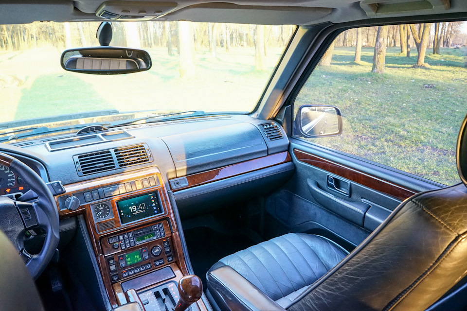 Інтер'єр Range Rover P38 Autobiography 3