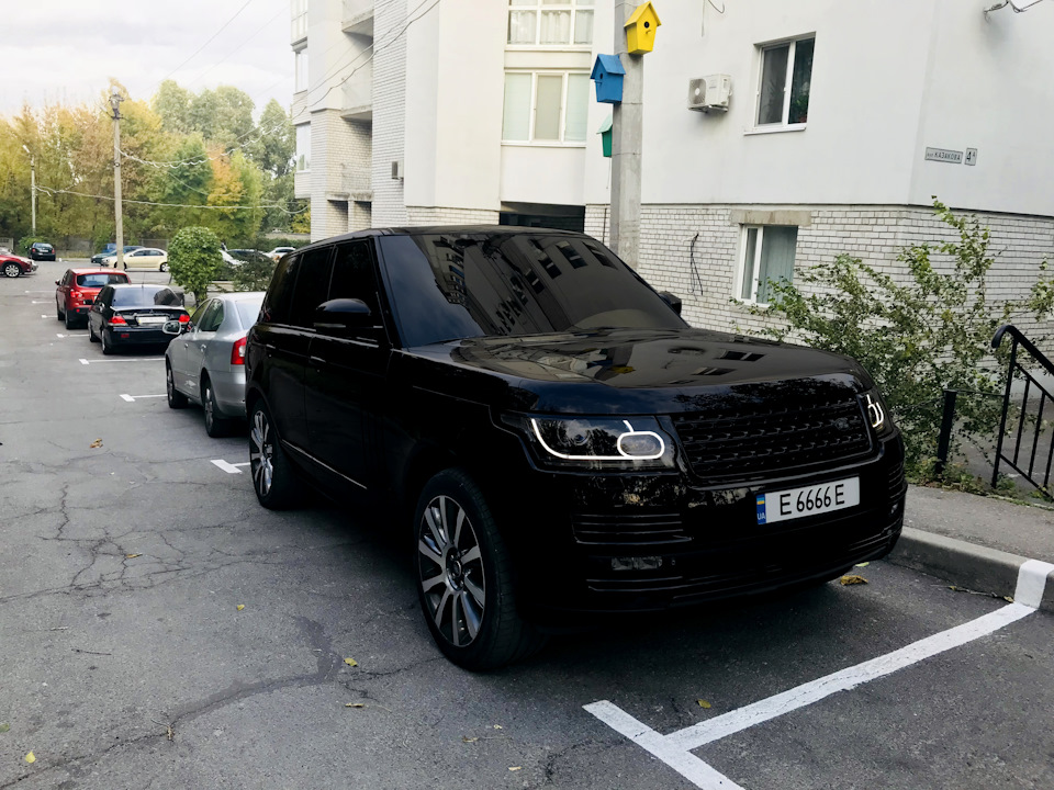 Black Packet та єдині в Україні фари на Range Rover 1