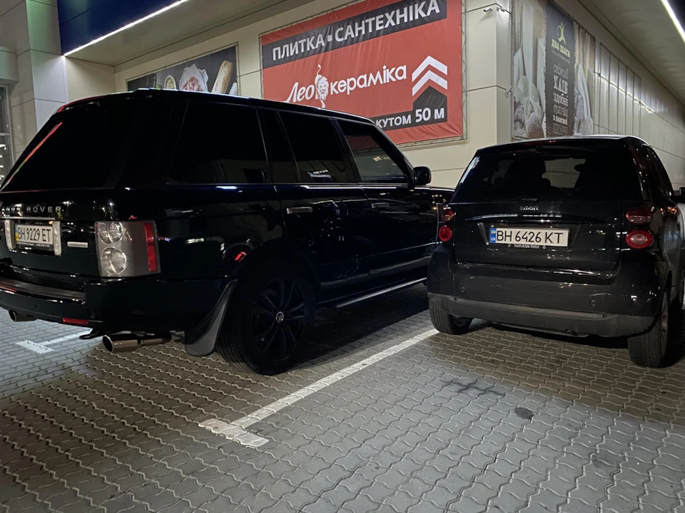 Зустріч Range Rover та Smart