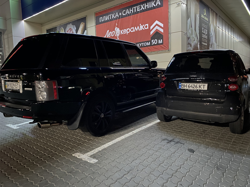 Зустріч Range Rover та Smart 1