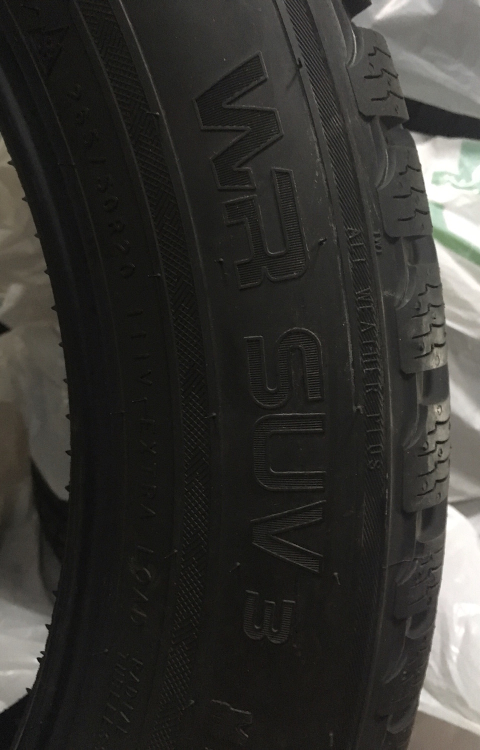 : «Зимова гума Nokian WR SUV 3