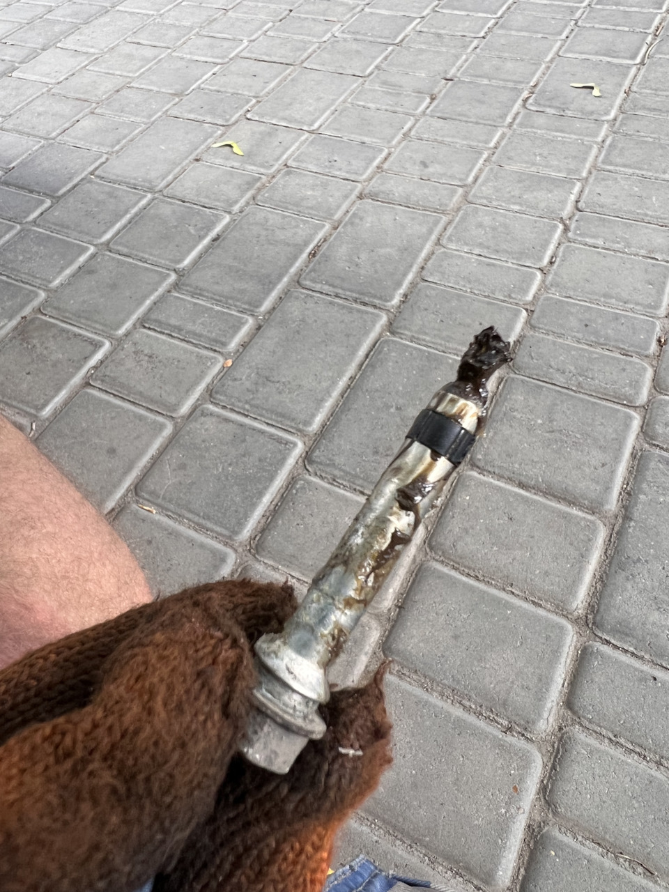 Обслужив гальмівні супорти 1