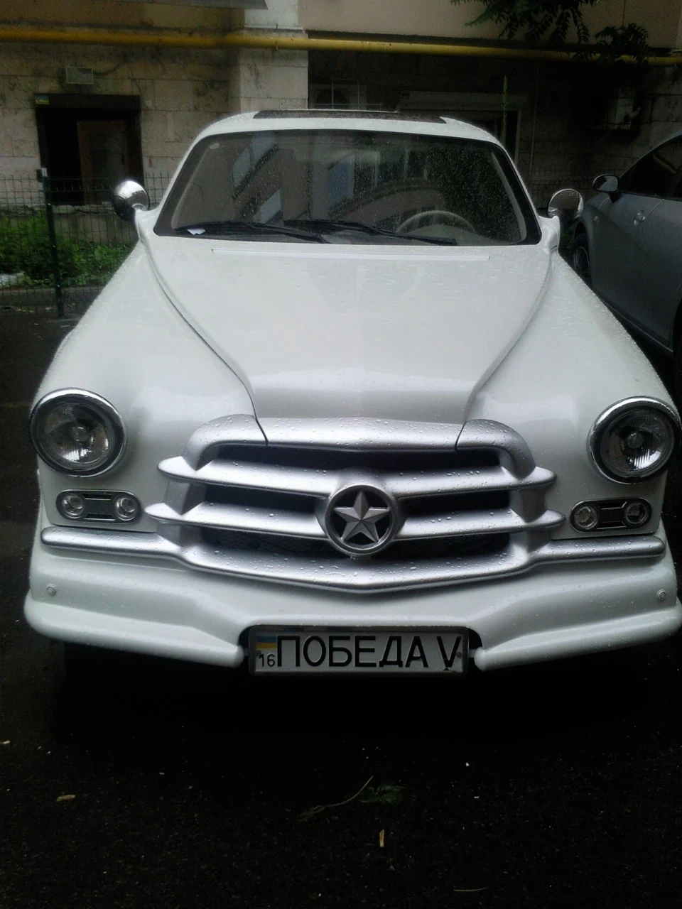Перемога на базі Mercedes
