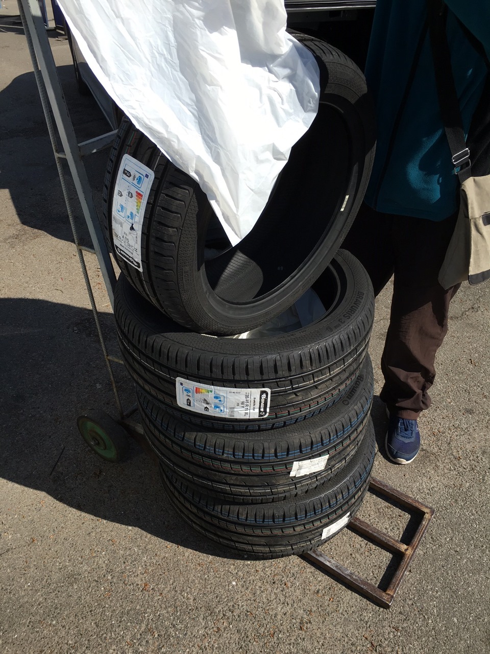 Нова літня гума Barum Bravuris 3 HM 235/45 R18 3