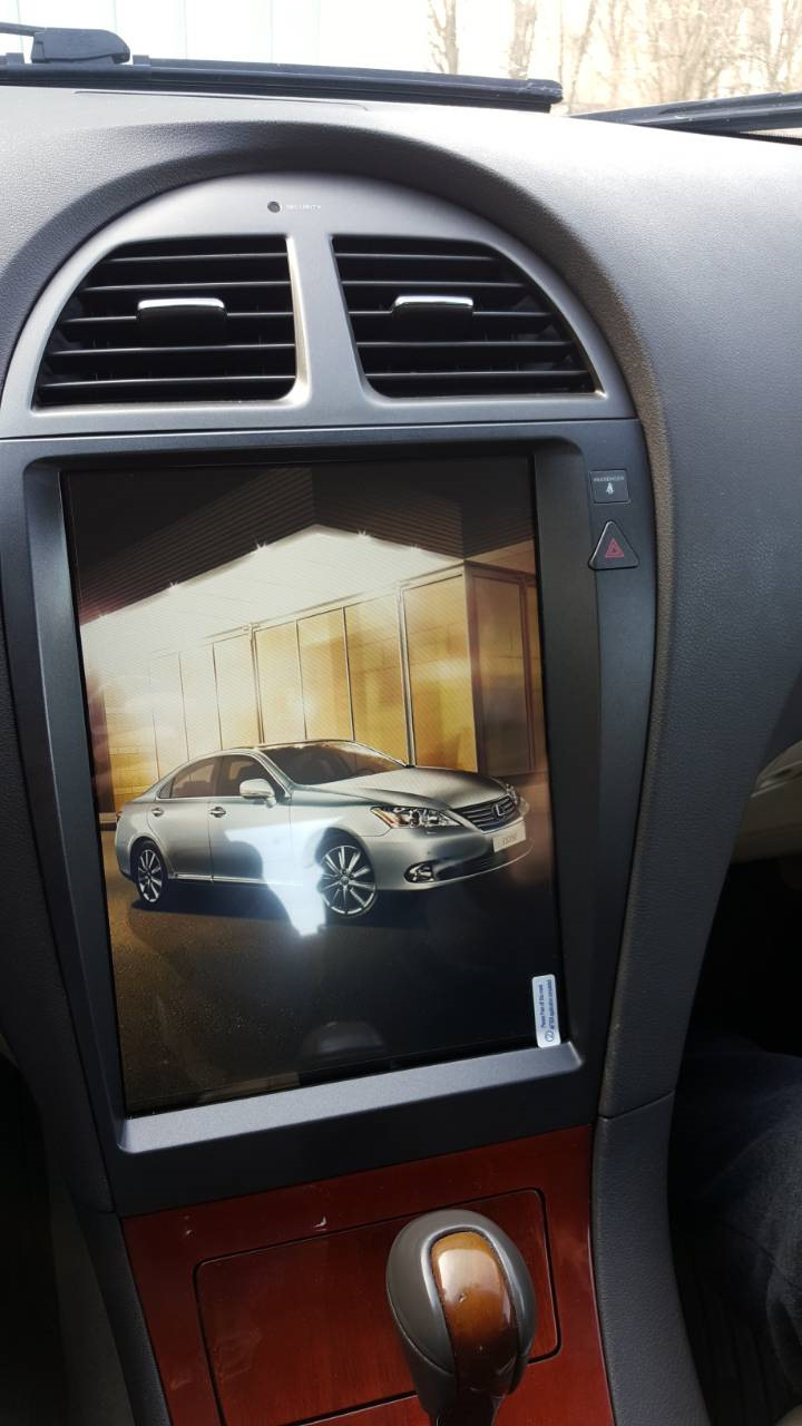 Поставив Tesla магнітолу 3