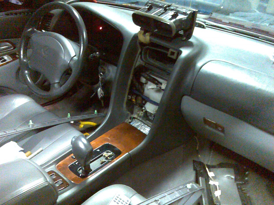 2 DIN KENWOOD, підсилювач JVC, саб IVOLGA 2