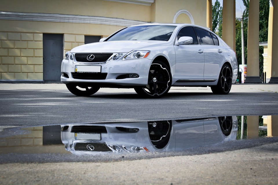 Lexus GS 350 awd & Giovanna Dalar R20 Black 1