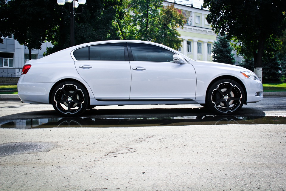Lexus GS 350 awd & Giovanna Dalar R20 Black 4