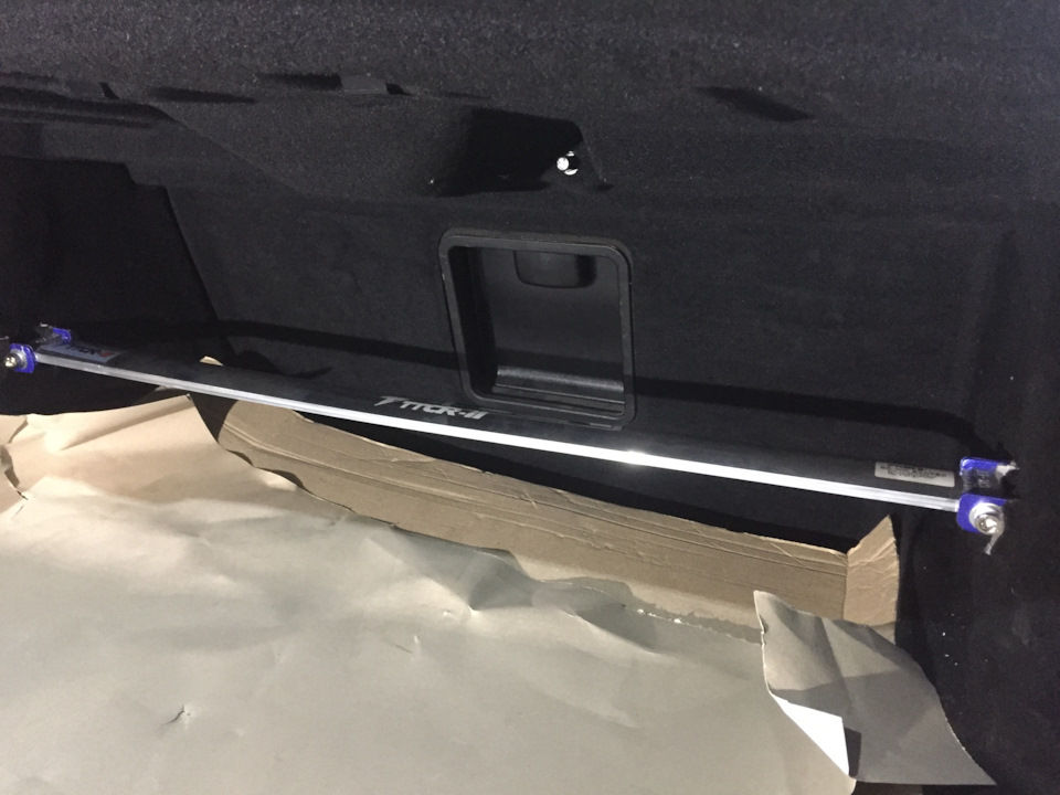 Задня розпорка склянок TTCR на Lexus GS350 5