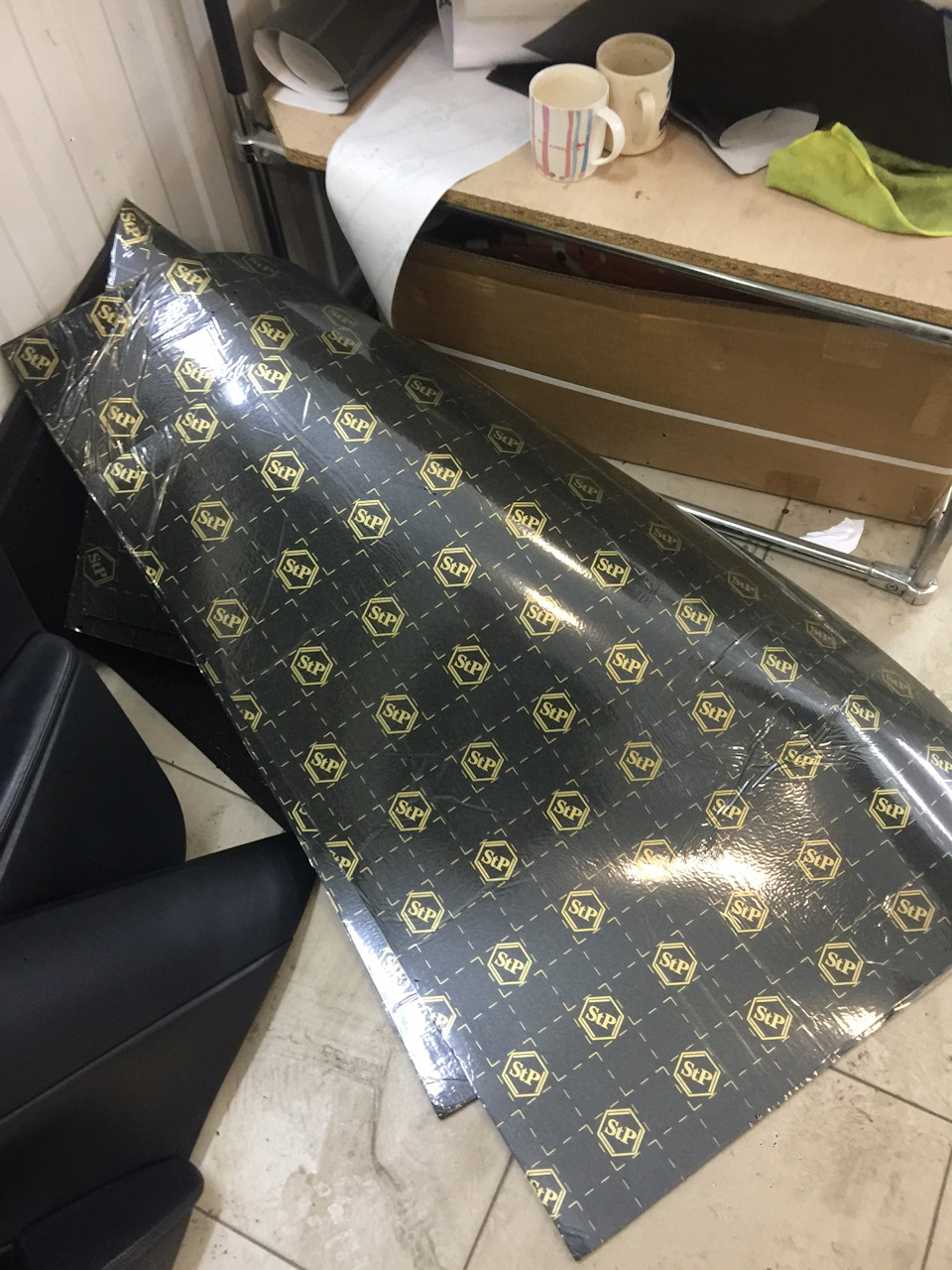 Шумо вібро ізоляція салону та багажника. 4