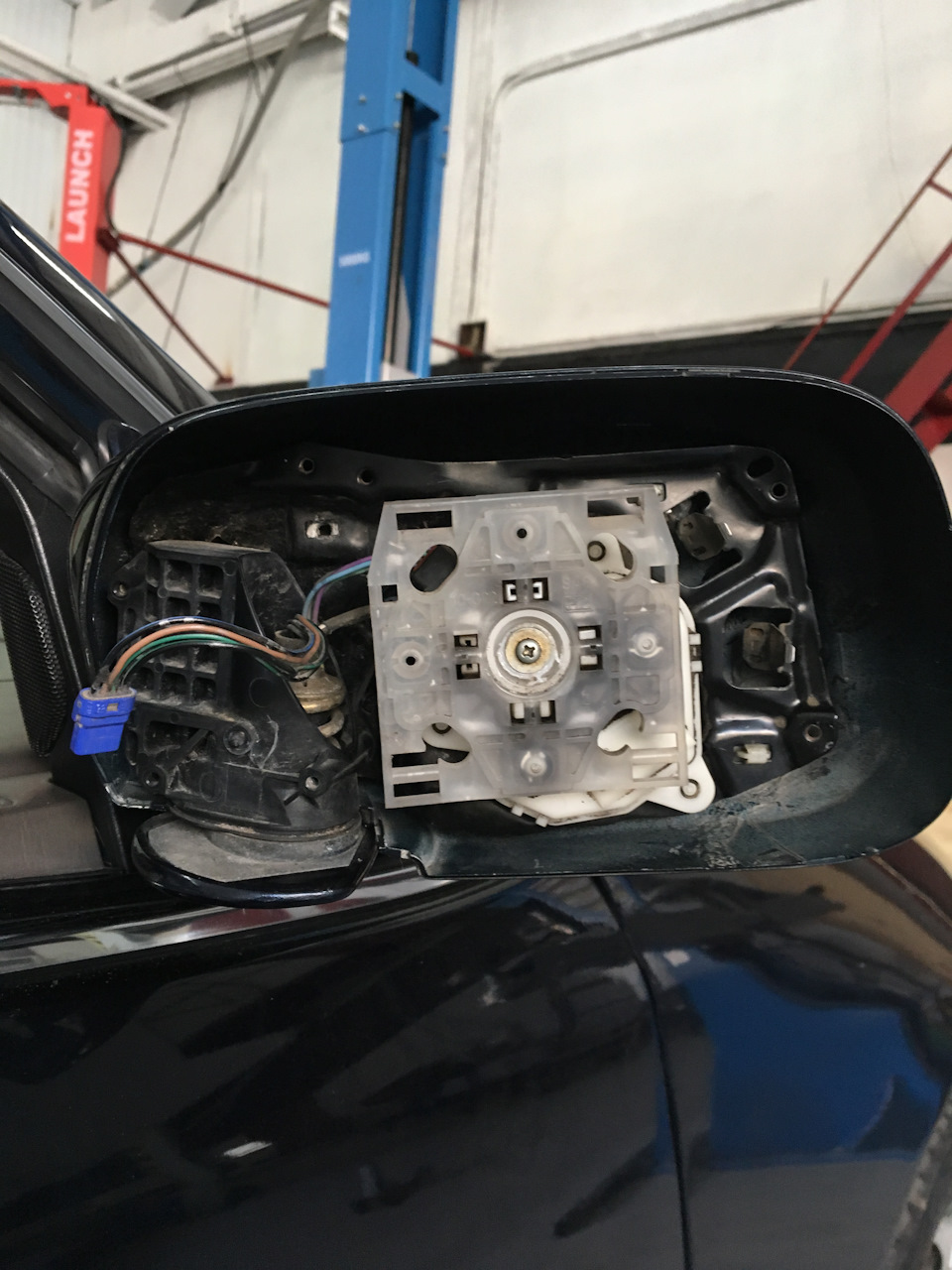 Заміна правого дзеркала заднього виду Lexus gs300/430 4