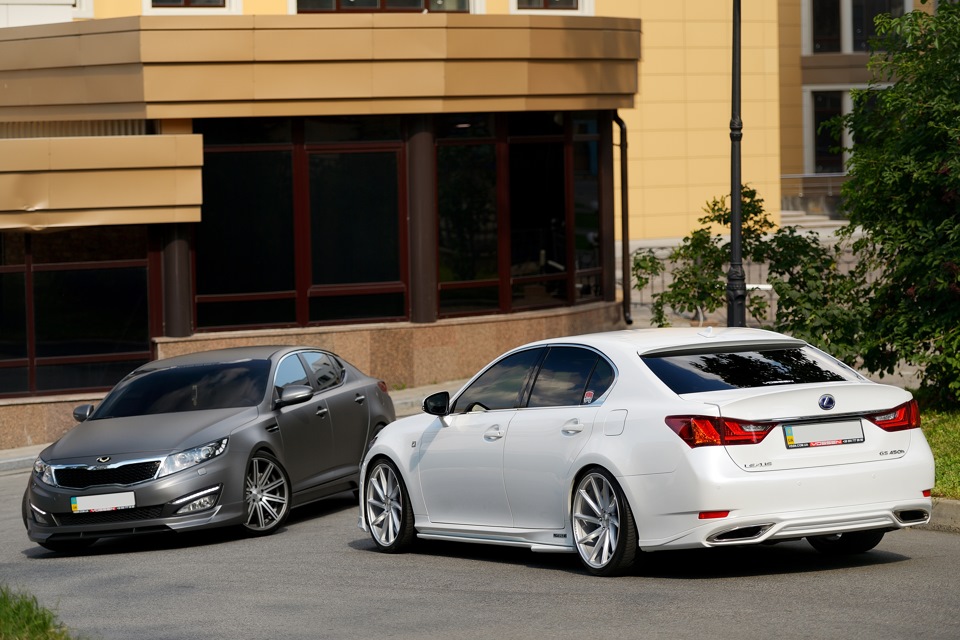 Lexus gs F-sport & Kia Optima Matte 2