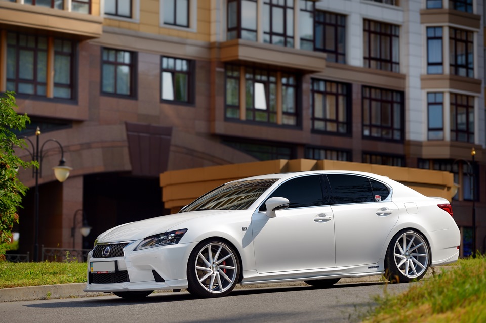 НОВИЙ Foto Lexus GS Fsport Vossen CVT Незабаром... 1