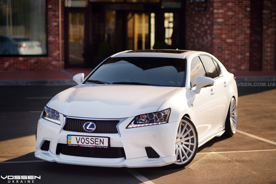 Оновлені Фото на Lexus WALD Executive Line 2