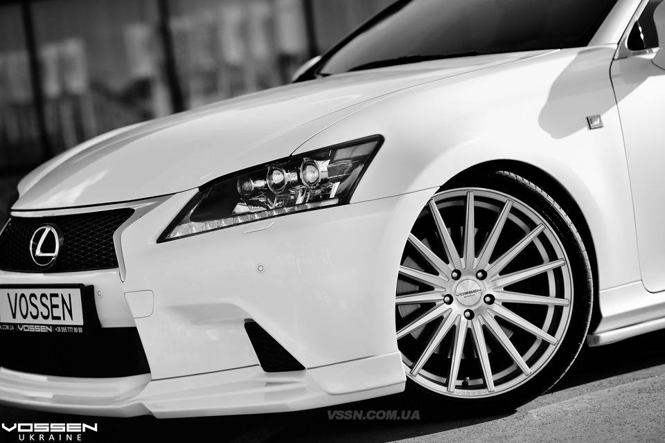 Оновлені Фото на Lexus WALD Executive Line 1