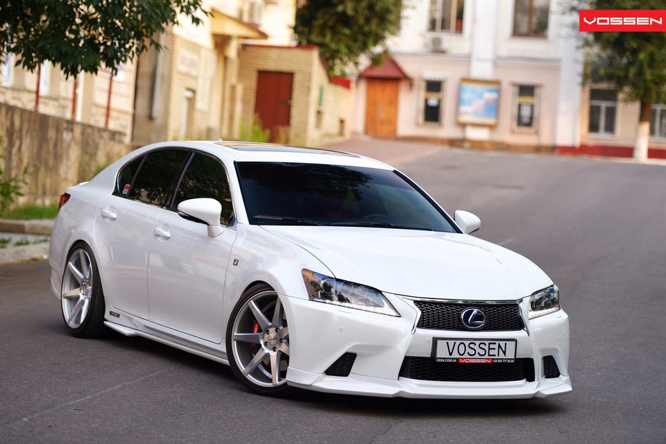 повна фотосесія Lexus gs & Vossen & Wald & Tanabe 4