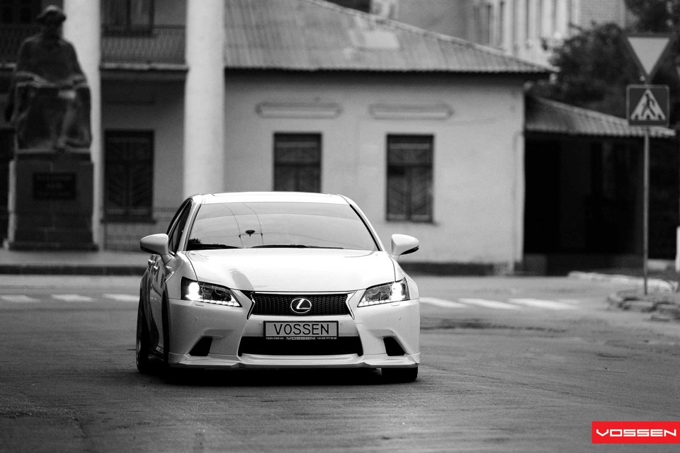 повна фотосесія Lexus gs & Vossen & Wald & Tanabe 2