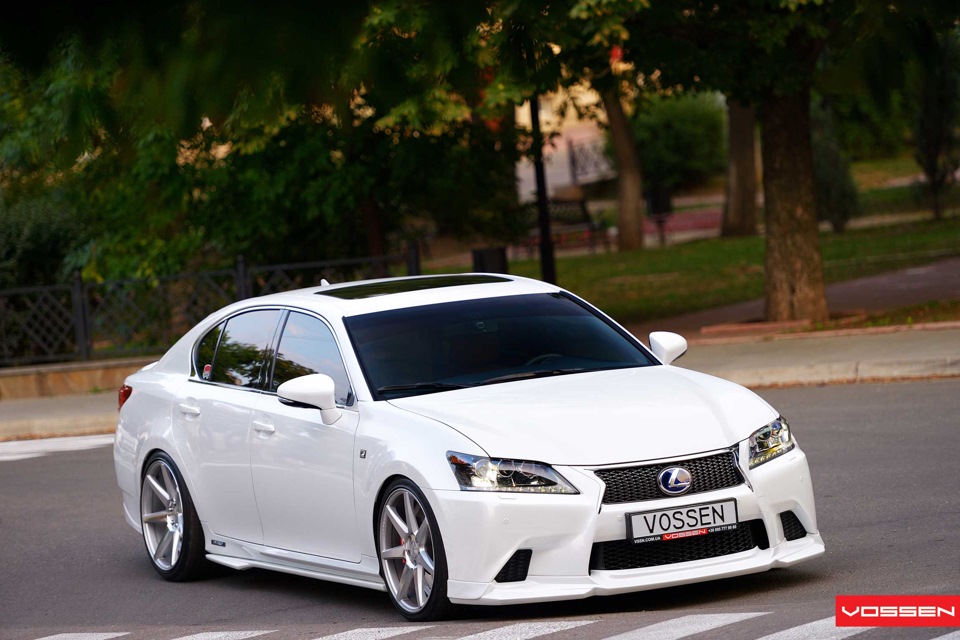 повна фотосесія Lexus gs & Vossen & Wald & Tanabe 1