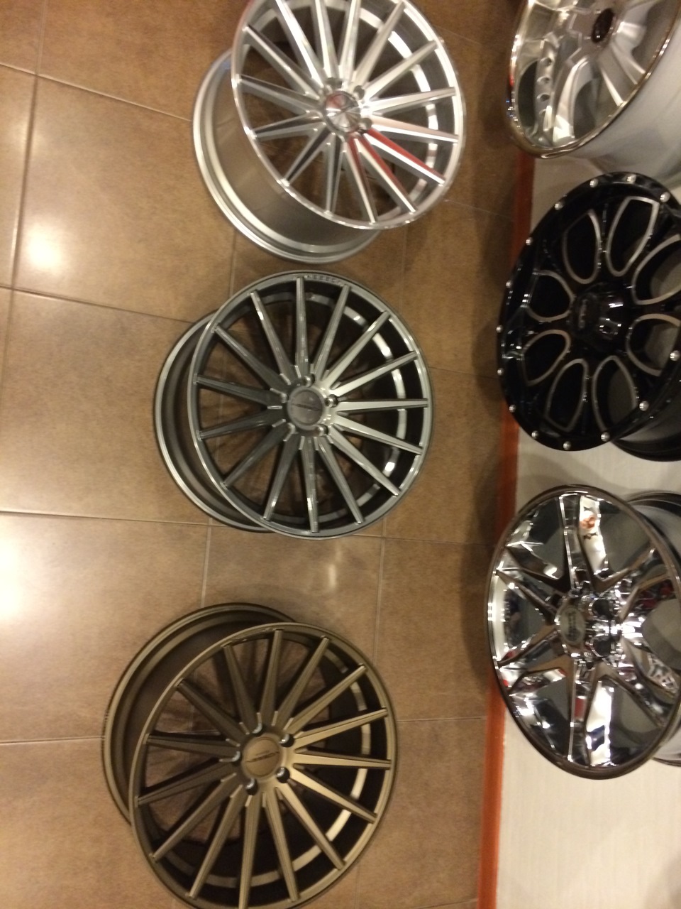 Вибираємо колір Vossen VFS2 1