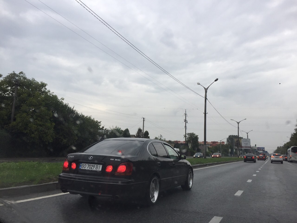 Нова кришка багажника та спойлер ТТЕ 1