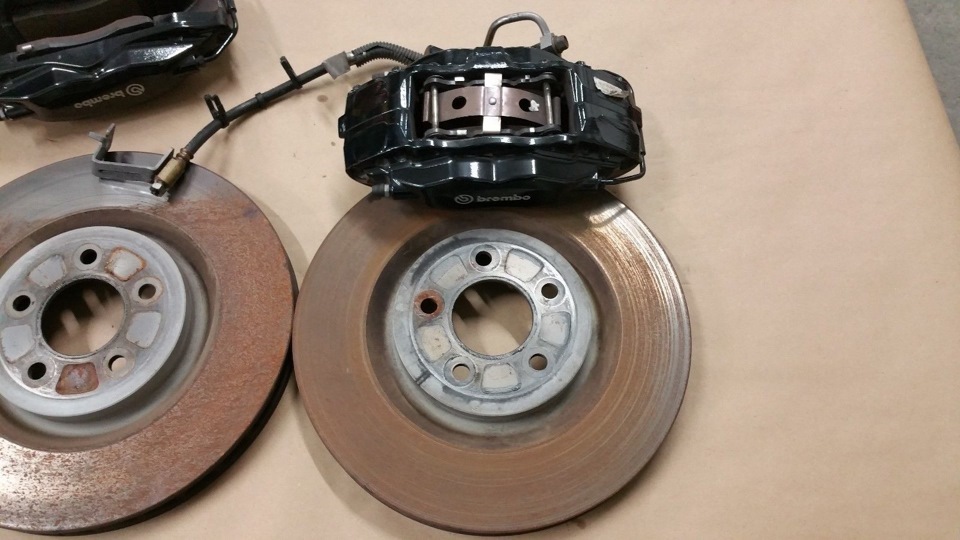 11. Гальма Brembo від Shelby GT500 2