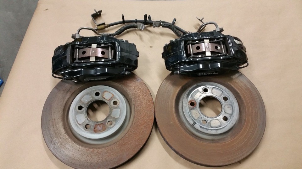 11. Гальма Brembo від Shelby GT500 1