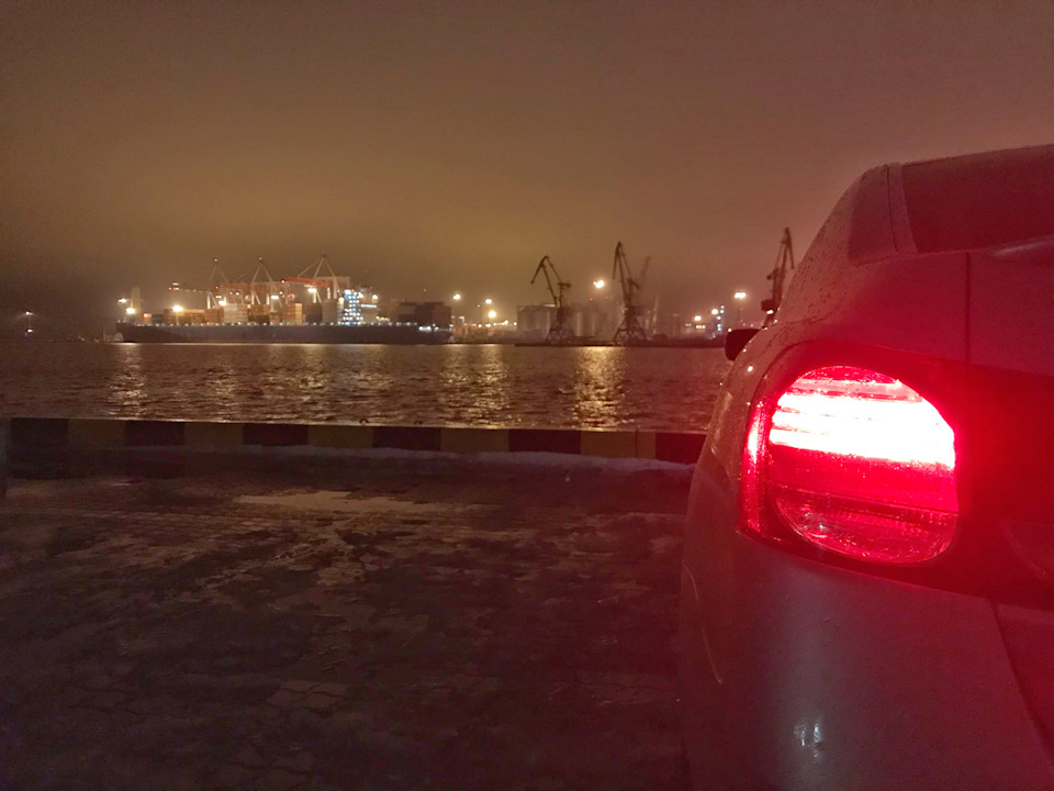 GS в нічний дощовий Одеса 2