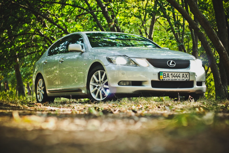 Lexus на природі 2