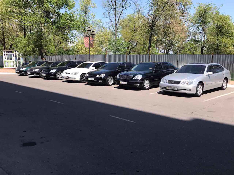 Зібралася частина одногрупників)) 2