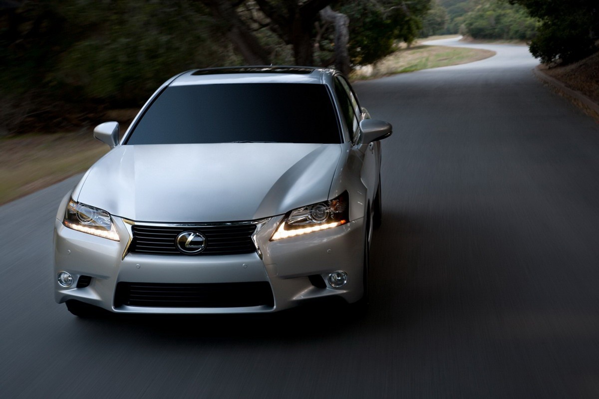Новий Lexus GS 350... 4