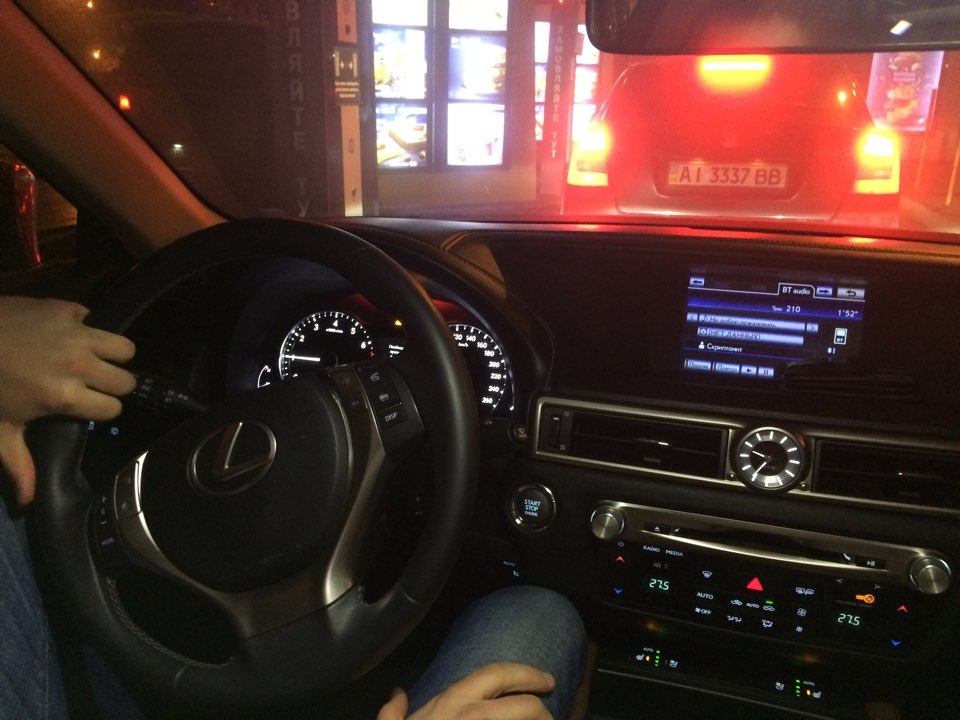 F-Sport`ізатиція салону (2/4) 1