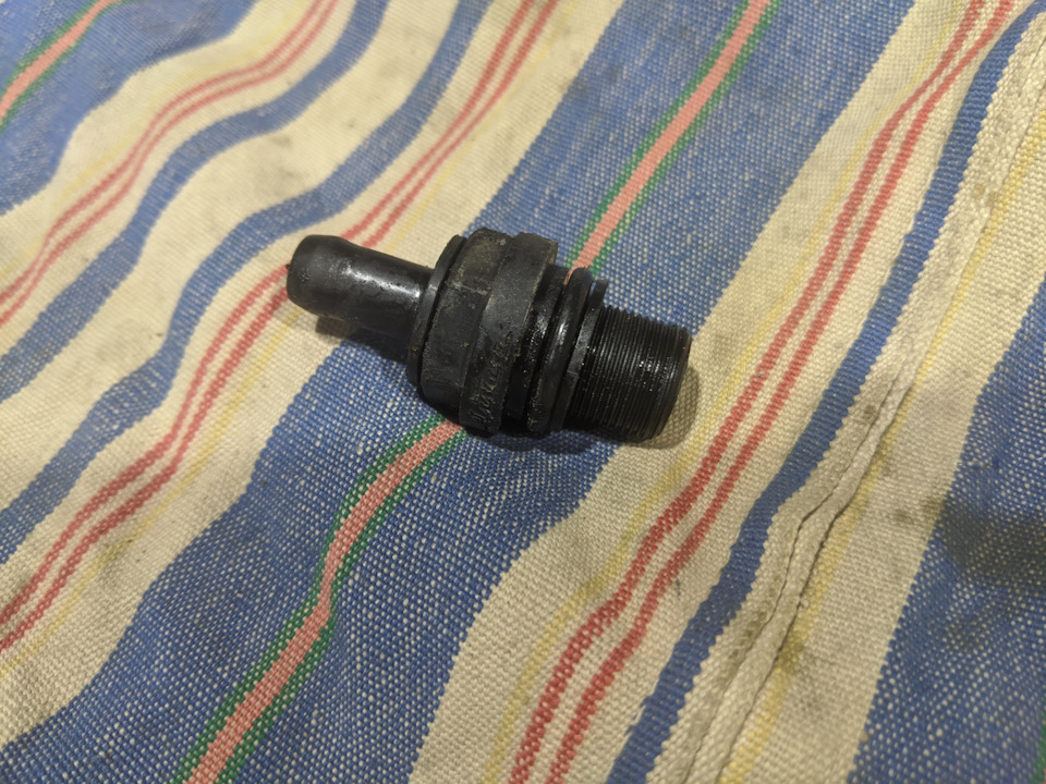 PCV valve 1